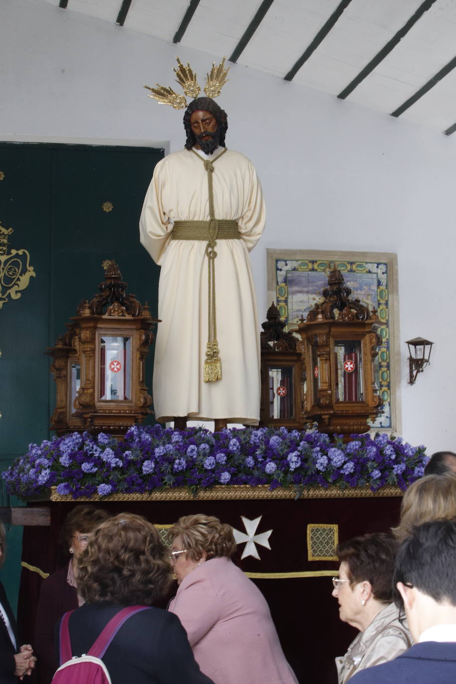 El besamanos de la Virgen de la Paz de Córdoba, en imágenes