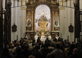 Viernes de Dolores, el corazón de Córdoba late ante la Virgen