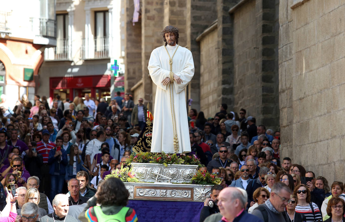 De las concepcionistas a la catedral: el traslado del Cristo Nazareno Cautivo