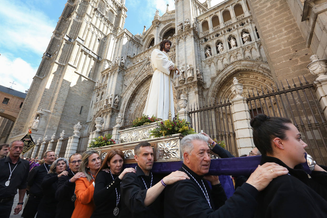 De las concepcionistas a la catedral: el traslado del Cristo Nazareno Cautivo