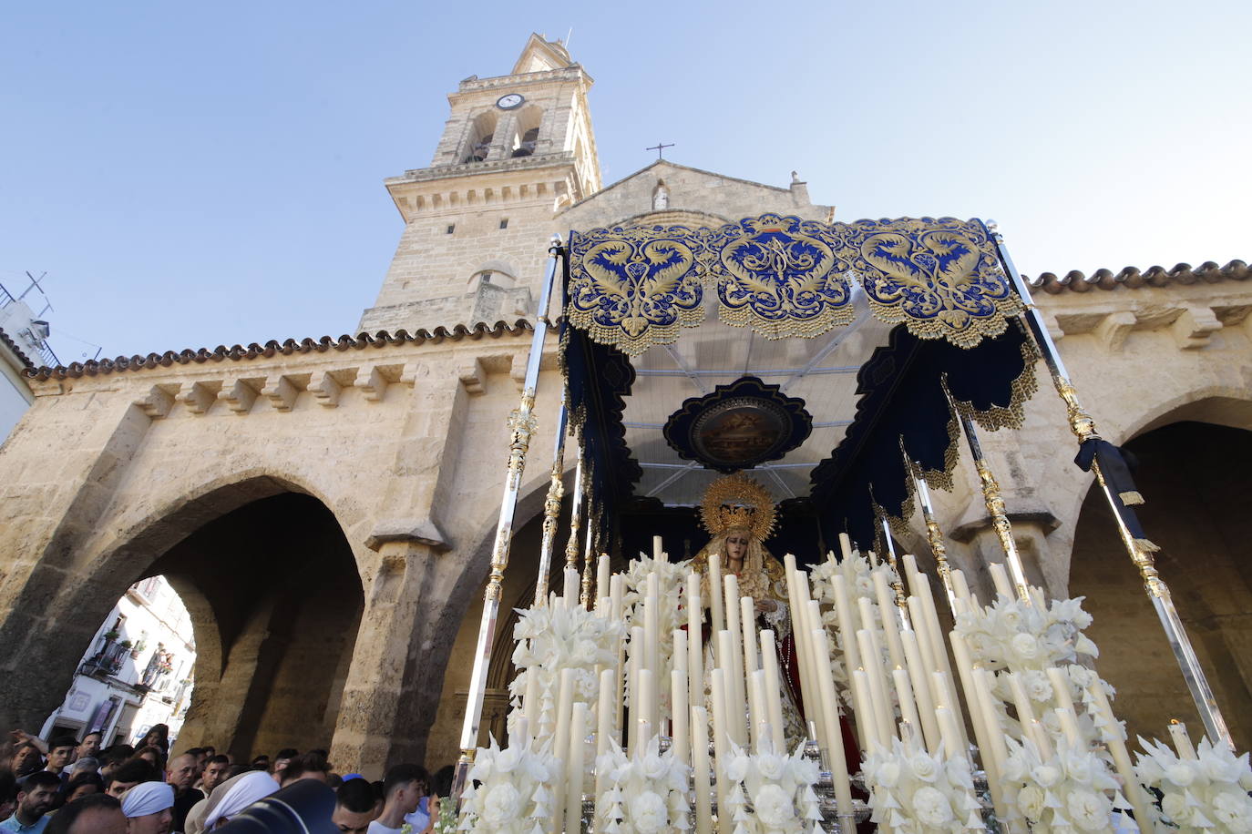 La esperada salida de la Entrada Triunfal el Domingo de Ramos de Córdoba, en imágenes