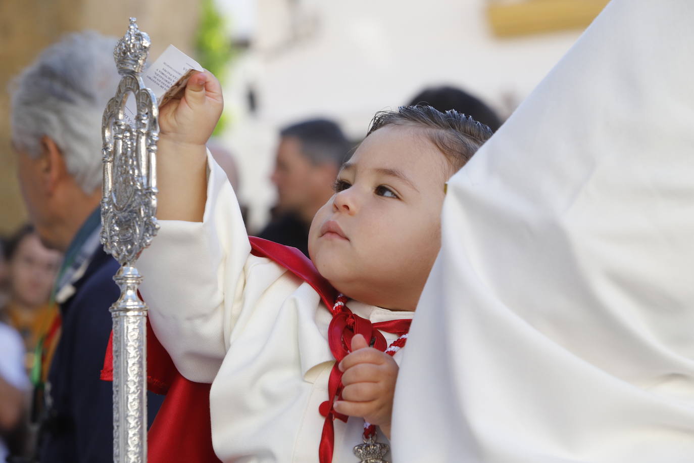 La esperada salida de la Entrada Triunfal el Domingo de Ramos de Córdoba, en imágenes