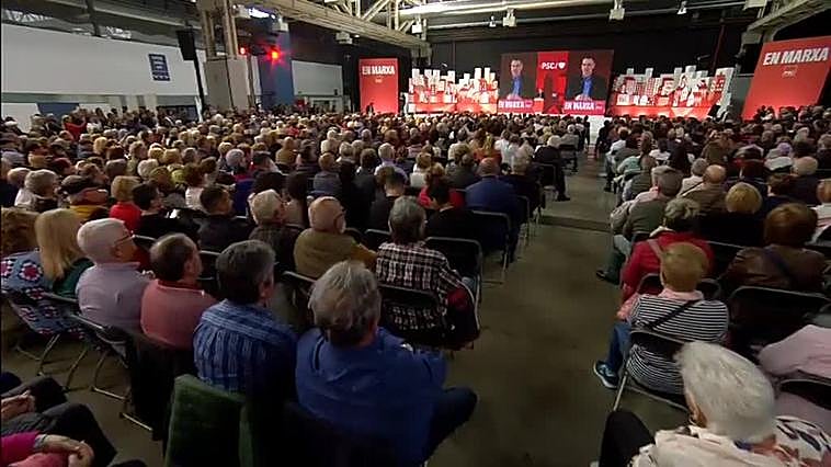 Sánchez dice que el 'no' de la derecha a las reformas le hace "el caldo gordo a los poderosos"