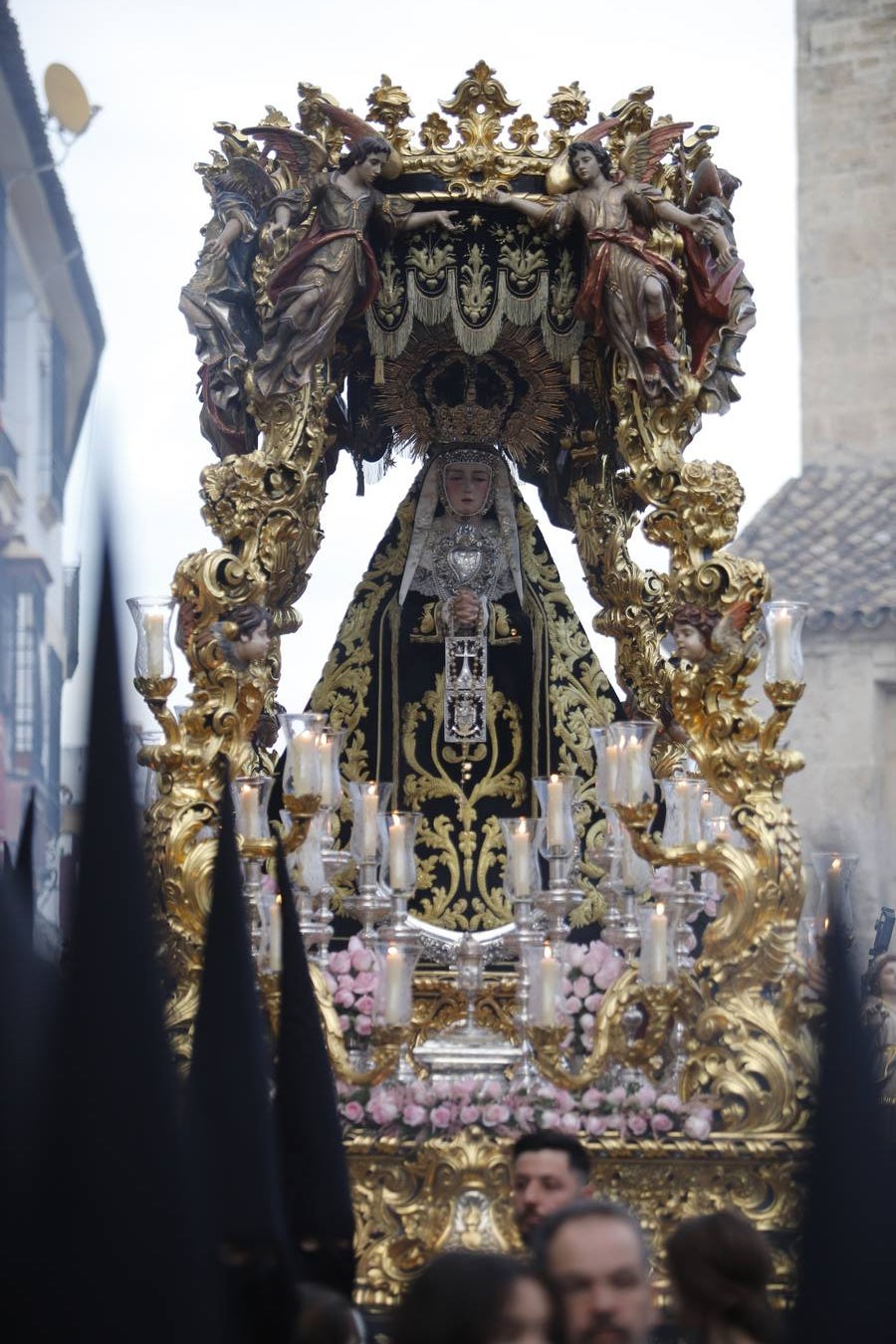 La escalofriante procesión de Remedio de Ánimas en el Lunes Santo de Córdoba
