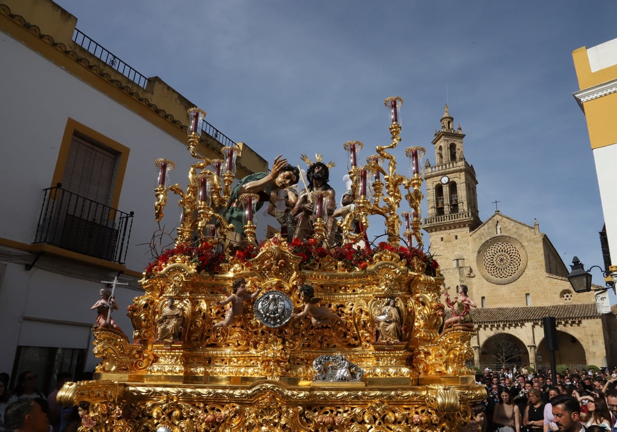 El Señor de la Coronación de Espinas a su paso por San Lorenzo