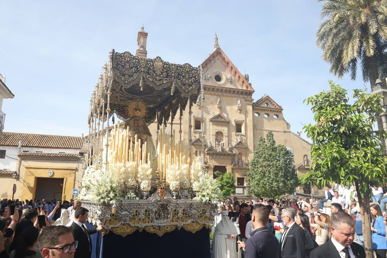 Fotos |Lunes Santo: la luminosa hermandad de la Merced, en imágenes