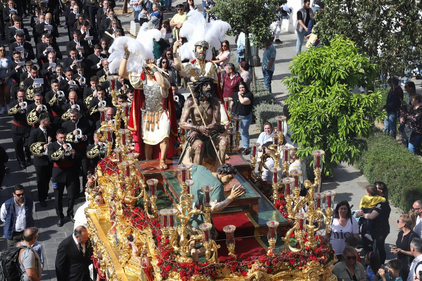 Fotos |Lunes Santo: la luminosa hermandad de la Merced, en imágenes