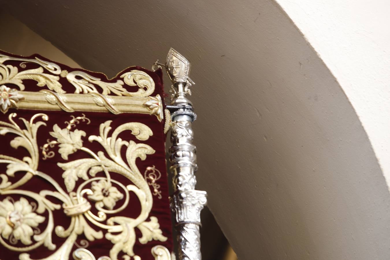 La elegante procesión de La Sentencia en el Lunes Santo de Córdoba, en imágenes