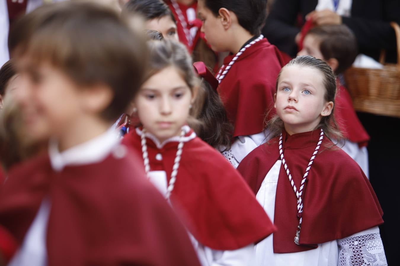 La elegante procesión de La Sentencia en el Lunes Santo de Córdoba, en imágenes