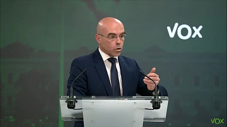 Vox tilda a 'Sumar' de proyecto "artificial" y resta importancia a la ausencia de Podemos