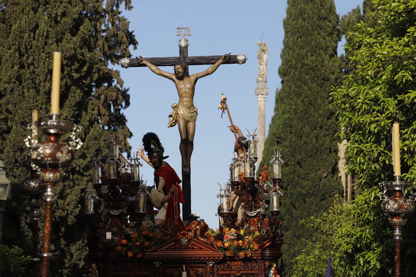 De Córdoba al Naranjo, la vibrante procesión de La Agonía, en imágenes