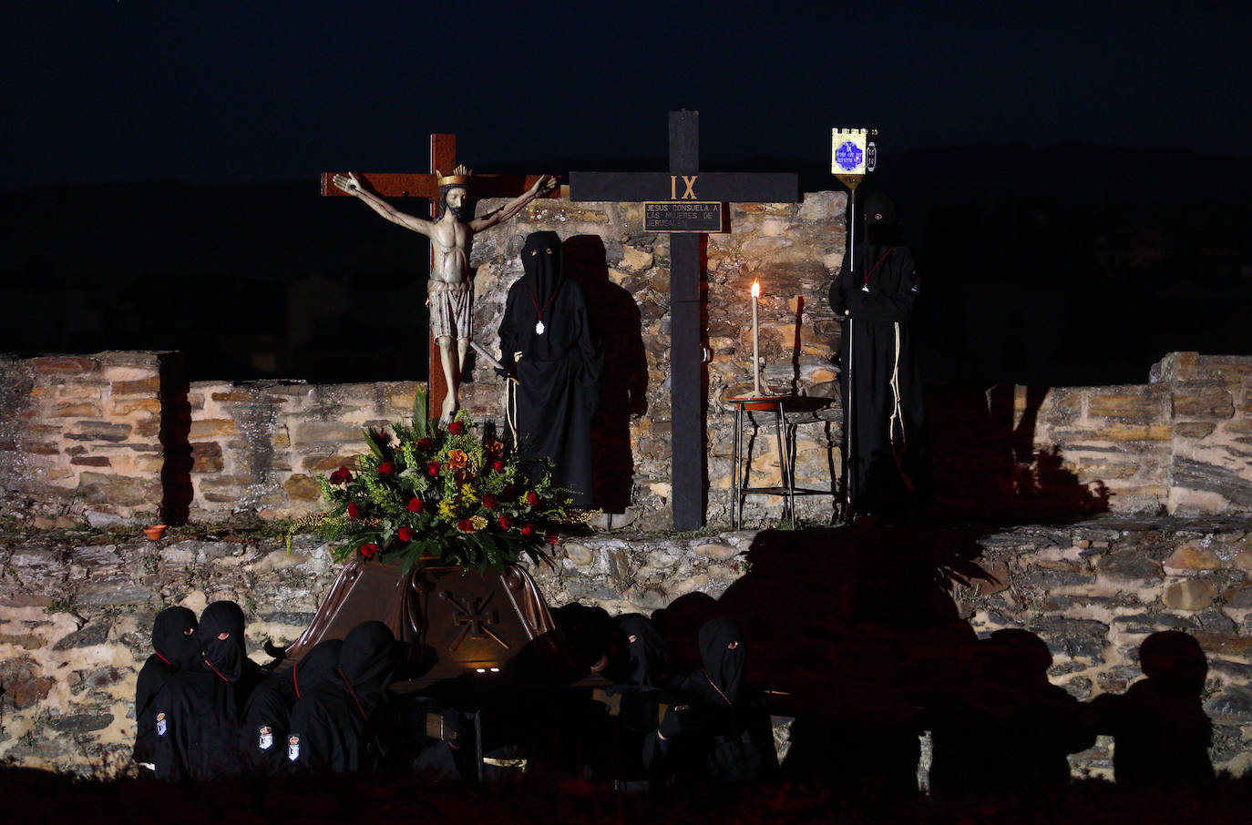 El Cristo de los Templarios vuelve al Castillo de Ponferrada