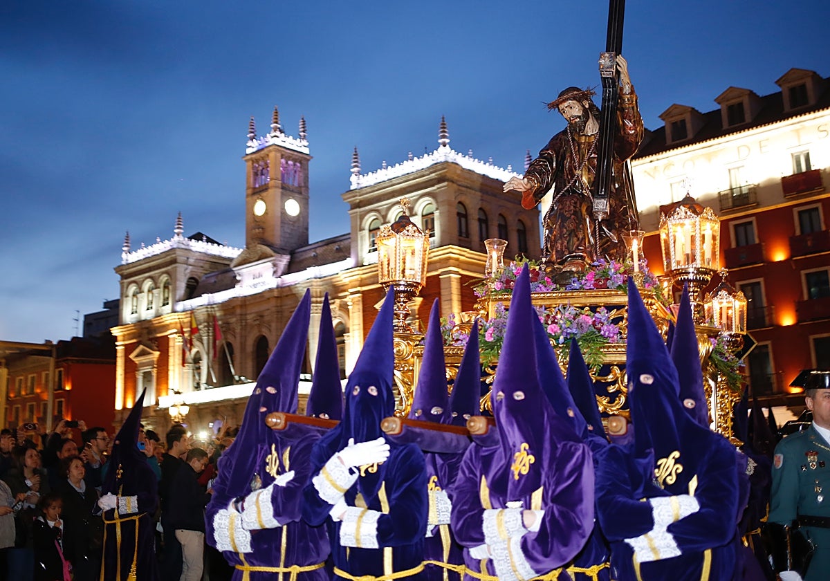 El Nazareno, a su paso por la Plaza Mayor de Valaldolid