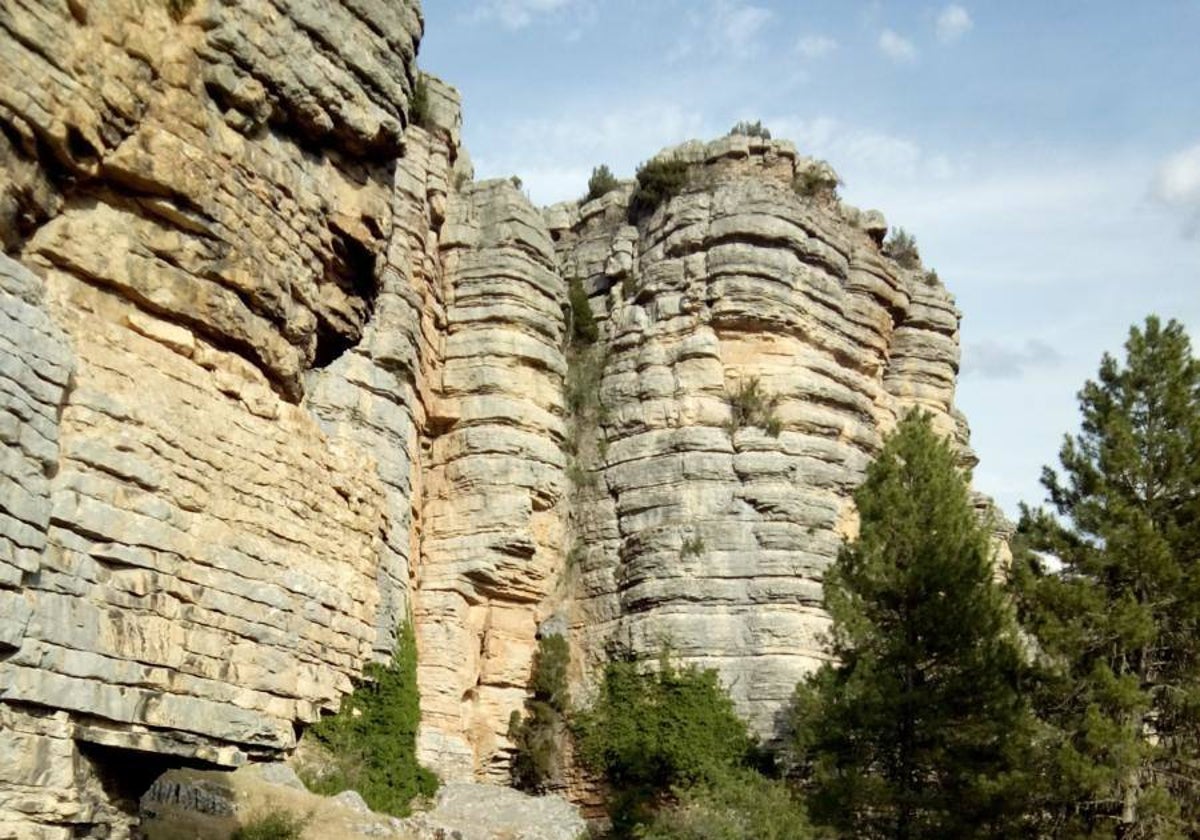 Los jóvenes practicaban escalada en el paraje Atalaya de Peñas Negras