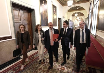 El PP acusa al Gobierno de llevar a los ganaderos «a la extinción» con su protección «ideológica» del lobo