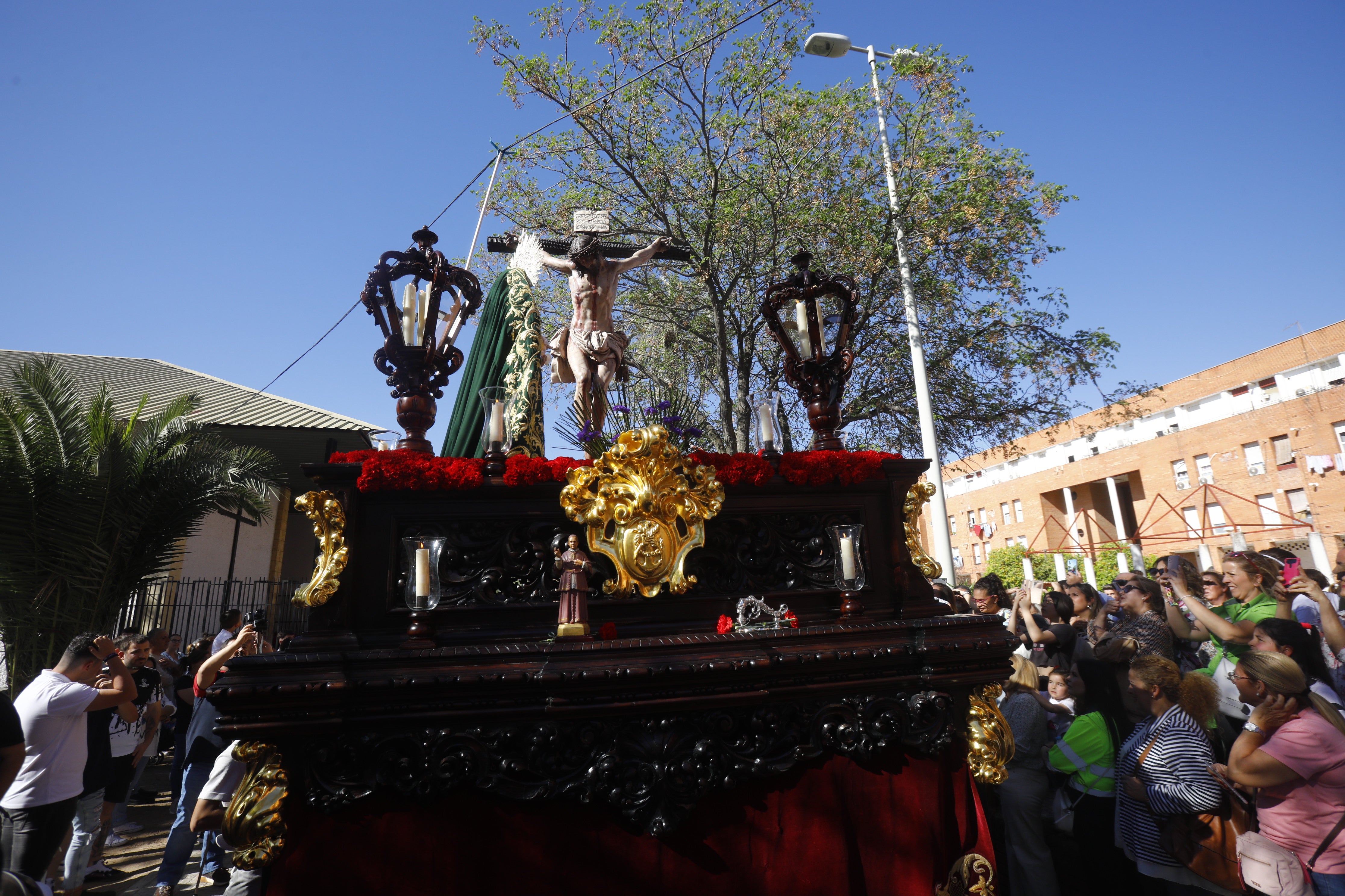 La hondura y sencillez del Cristo de la Piedad en Las Palmeras