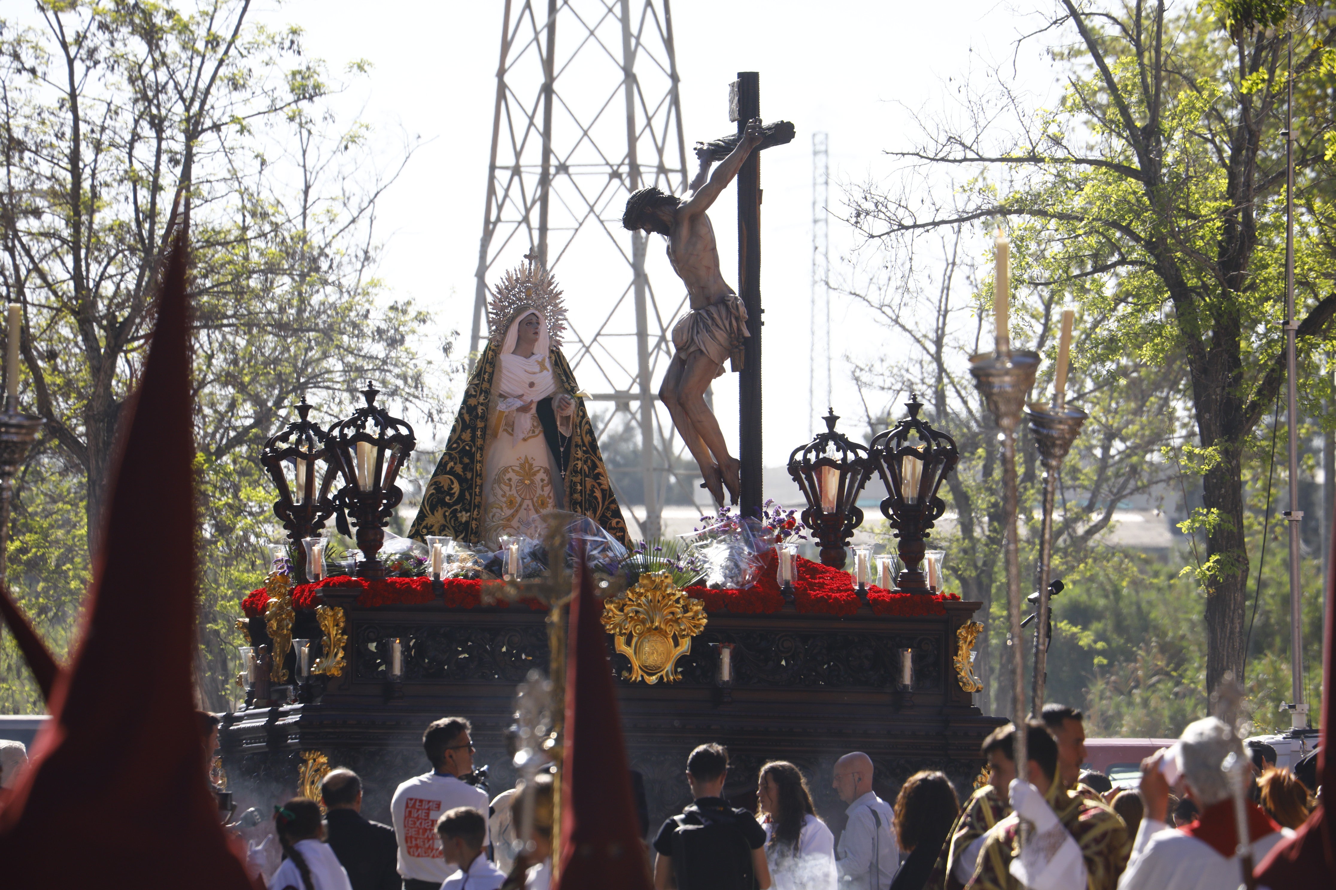 La hondura y sencillez del Cristo de la Piedad en Las Palmeras