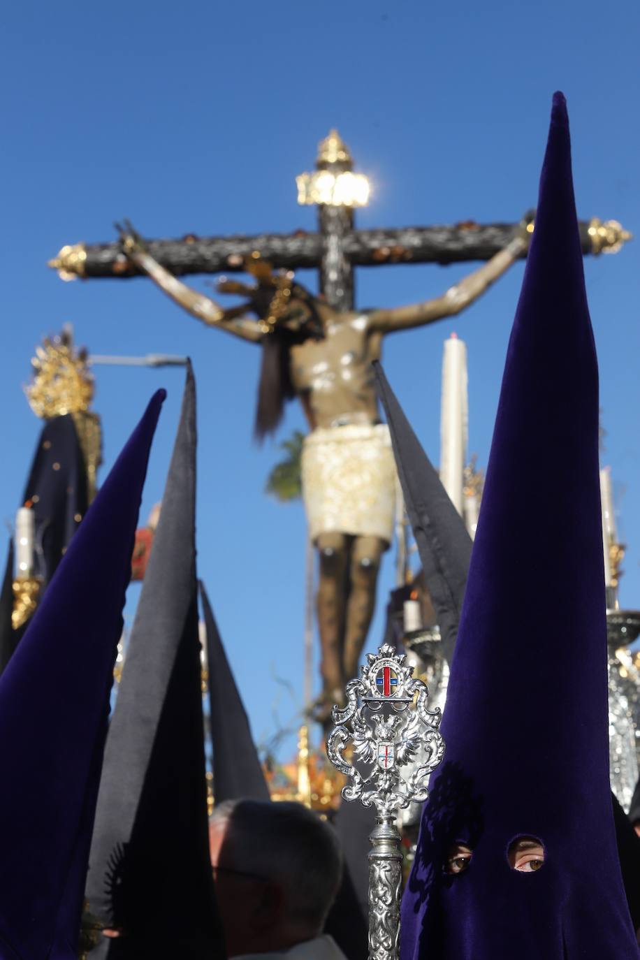 En imágenes, devoción honda al Cristo de Gracia