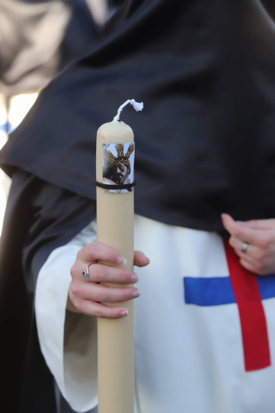 En imágenes, devoción honda al Cristo de Gracia