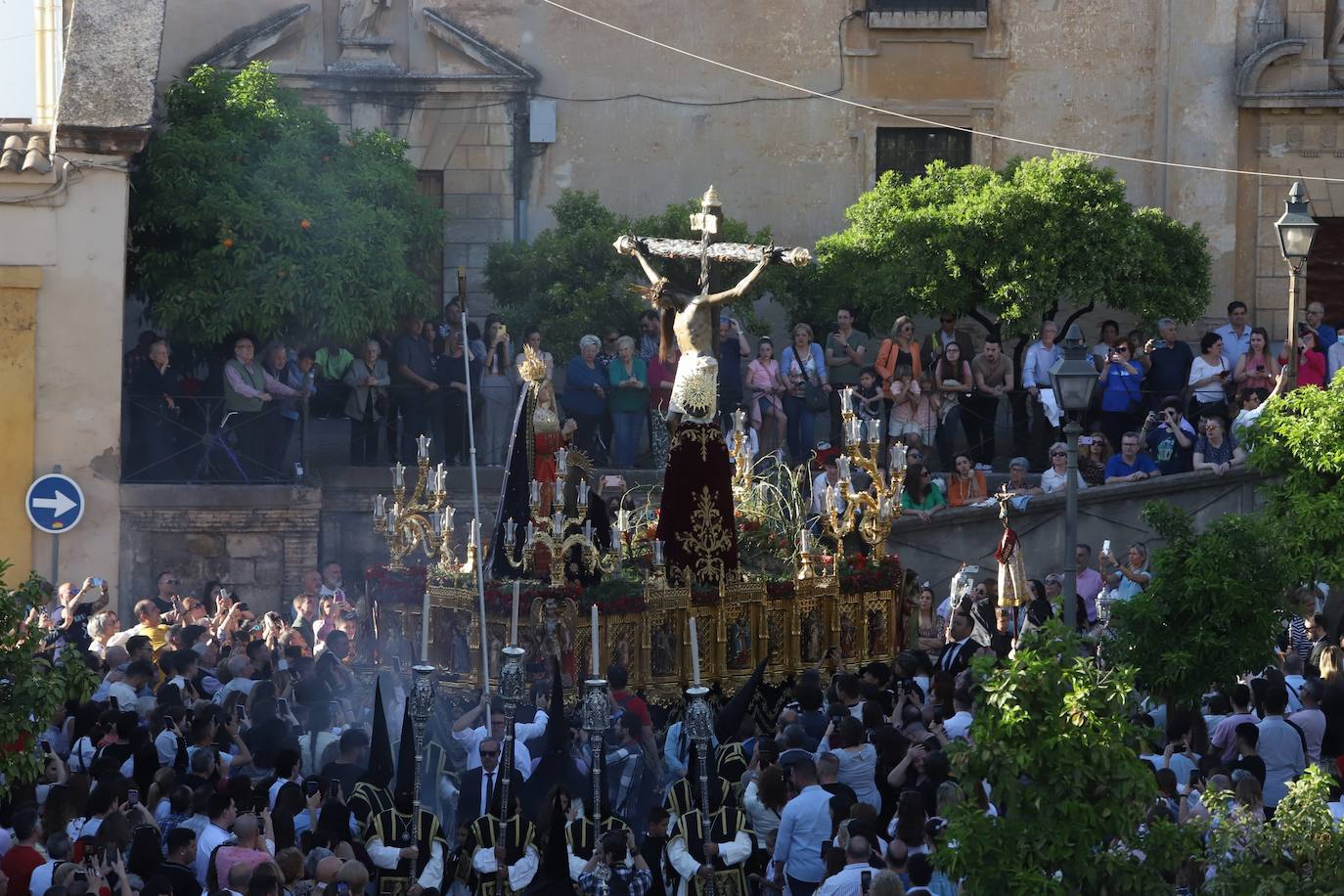 En imágenes, devoción honda al Cristo de Gracia
