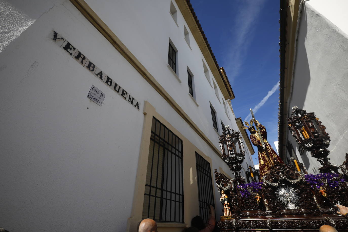 La solemnidad del Nazareno en su salida, en imágenes