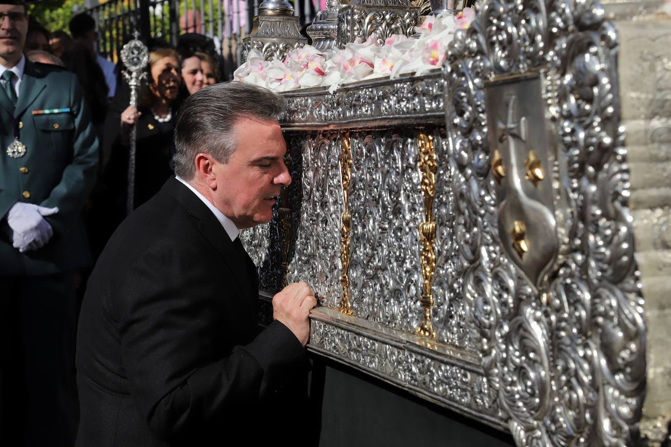 Las estampas del peso de los siglos en el Caído