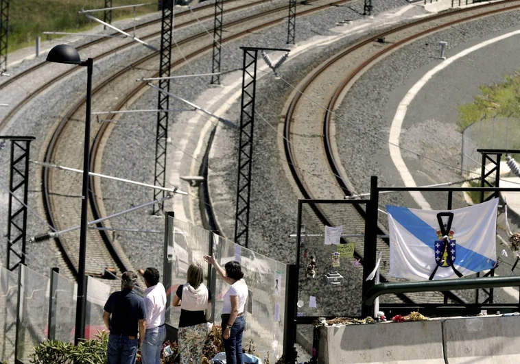 La puesta en servicio del ERTMS entre Santiago y Orense, incluida la curva de A Grandeira, corta el tráfico del 22 al 25