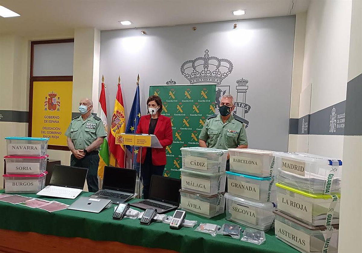 La Guardia Civil desmantela la organización especializada en las estafas a colectivos vulnerables con la venta de enciclopedias en varias provincias españolas