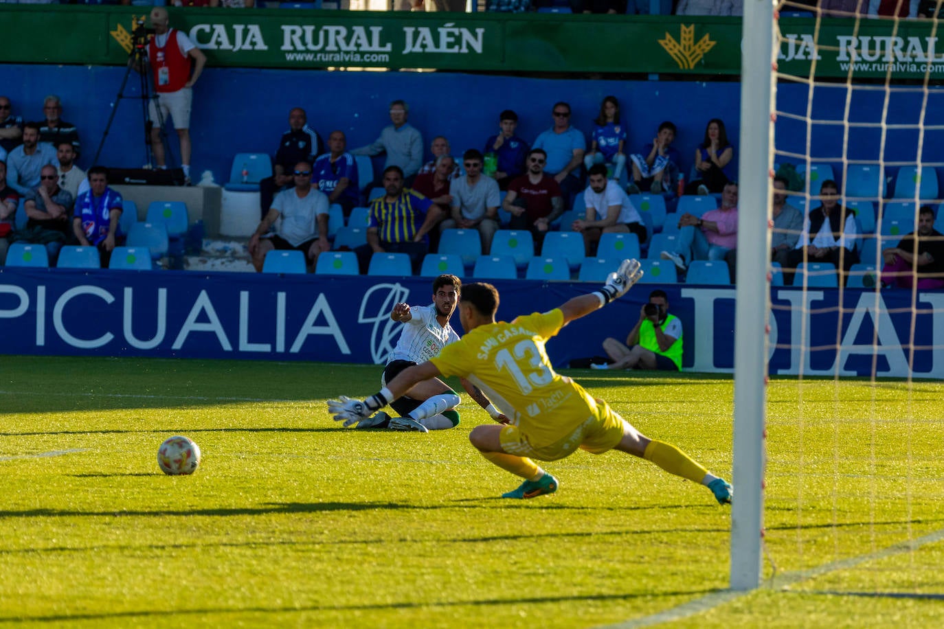 El partido Linares Deportivo-Córdoba CF, en imágenes