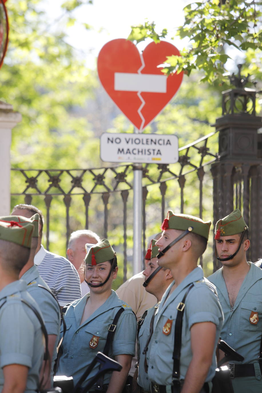 La emocionante procesión de la Virgen de la Soledad de Cabra, en imágenes