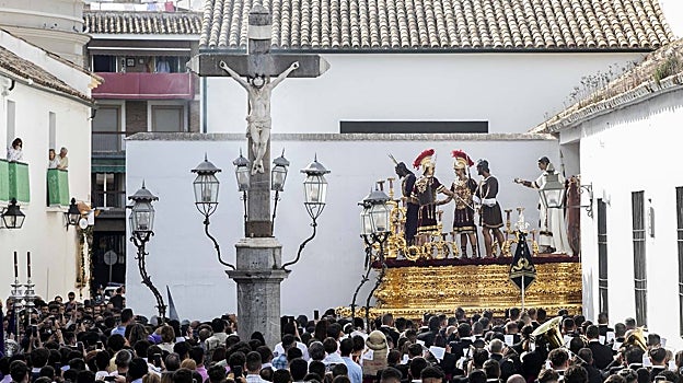 El Señor de la Sangre, a su salida el Martes Santo