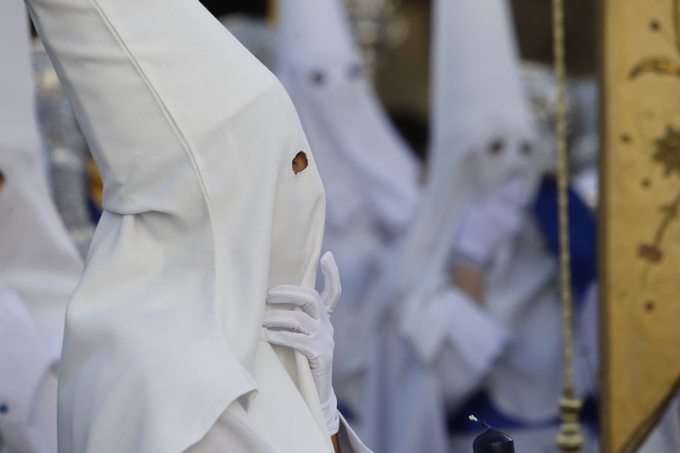 La Virgen de la Alegría recorre sola las calles de Córdoba, en imágenes