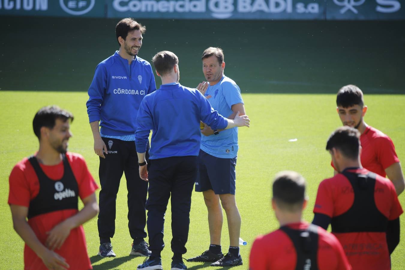 El primer entrenamiento de Manuel Mosquera al frente del Córdoba CF, en imágenes