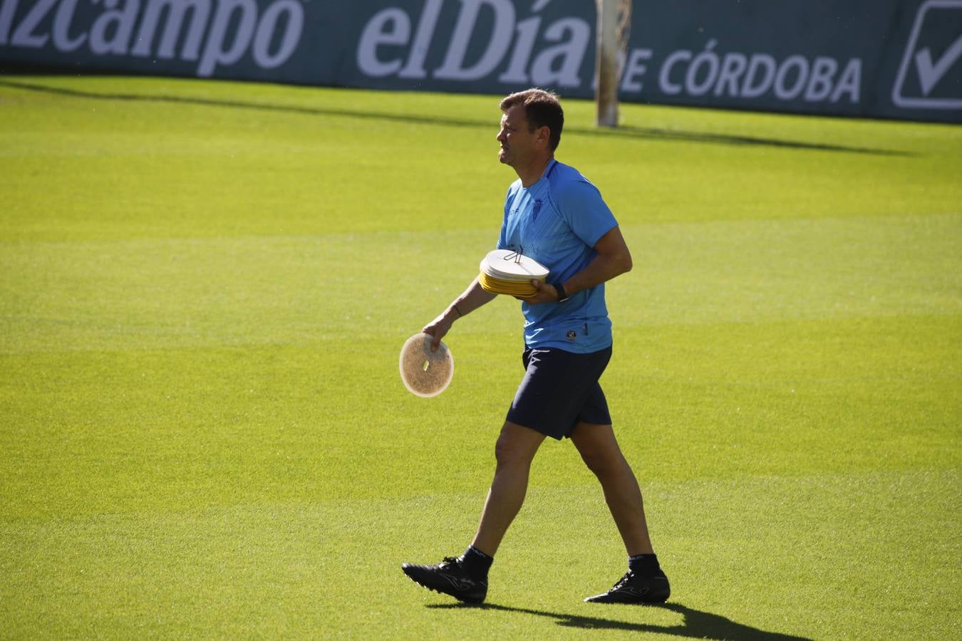 El primer entrenamiento de Manuel Mosquera al frente del Córdoba CF, en imágenes