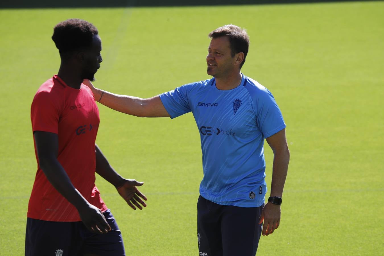 El primer entrenamiento de Manuel Mosquera al frente del Córdoba CF, en imágenes