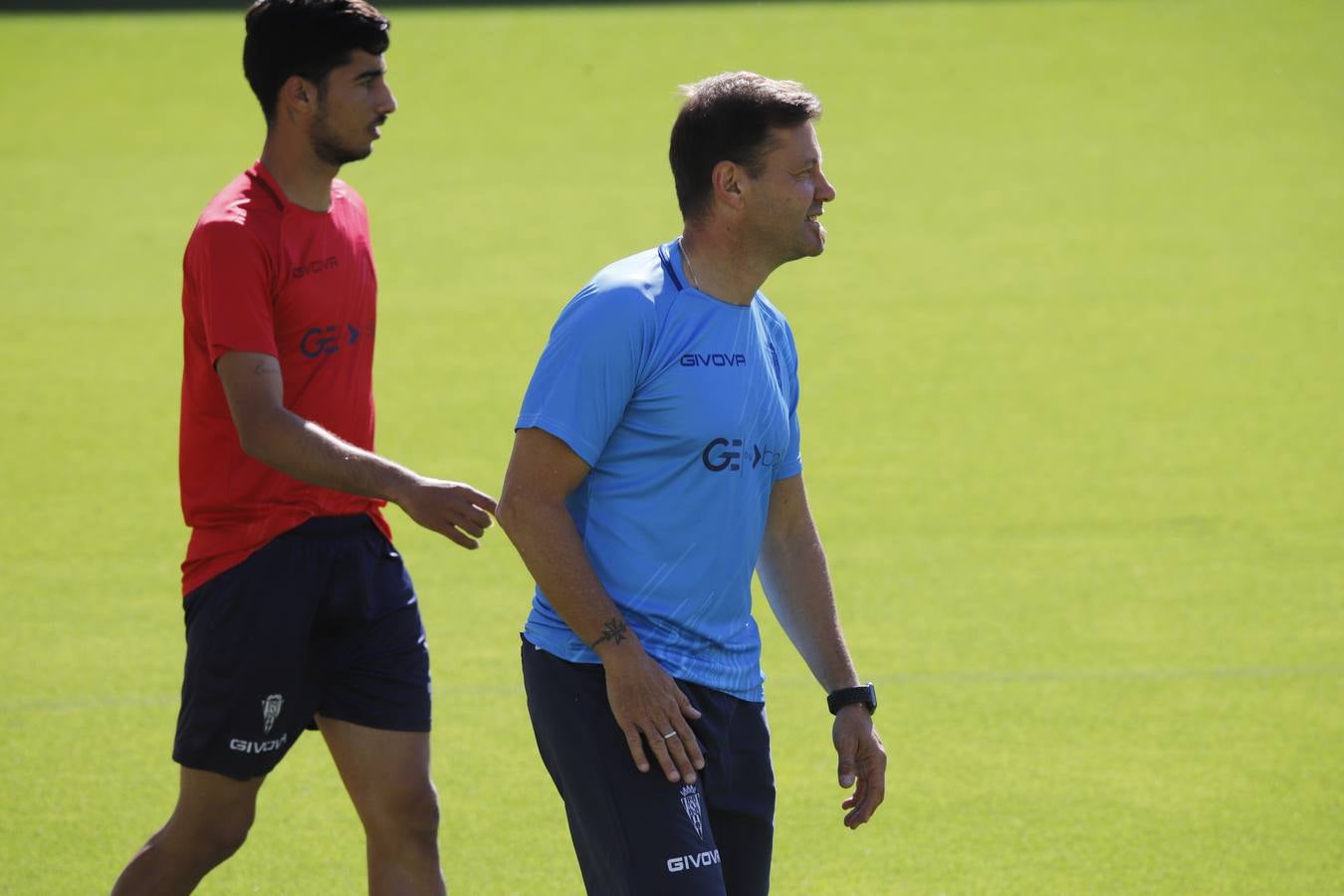 El primer entrenamiento de Manuel Mosquera al frente del Córdoba CF, en imágenes