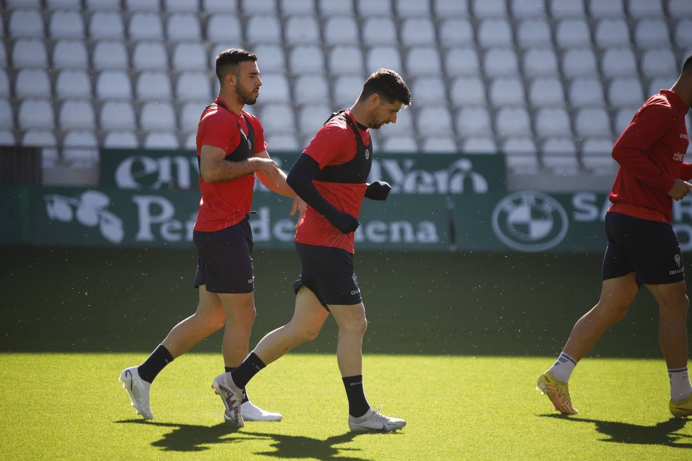 El primer entrenamiento de Manuel Mosquera al frente del Córdoba CF, en imágenes