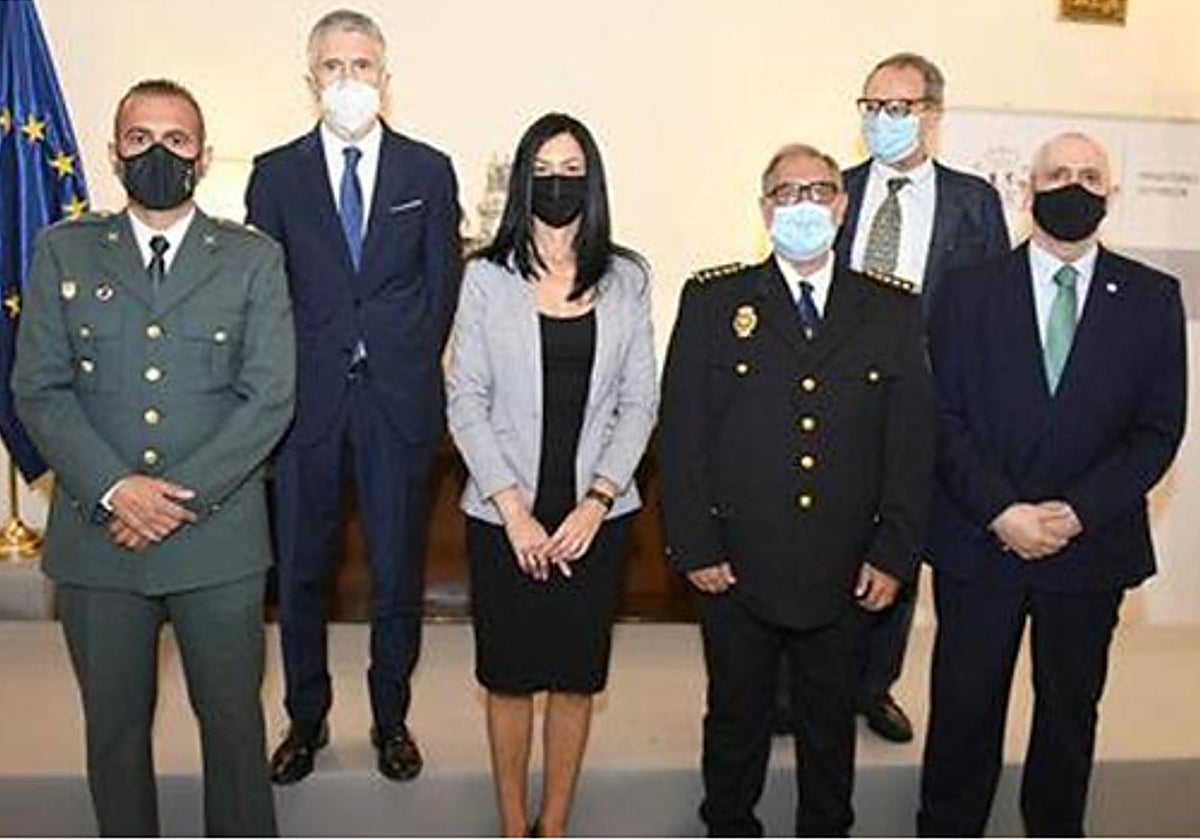 David Oliva de uniforme el día que fue condecorado por el ministro Marlaska en 2021