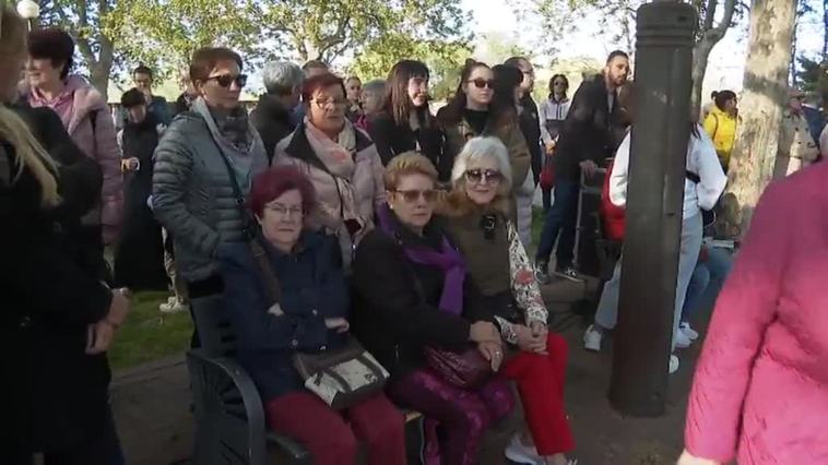 Concentración en Logroño contra la agresión sexual en grupo a dos niñas de 12 y 13 años