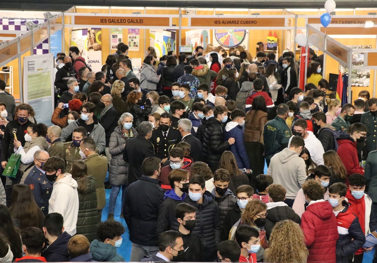 Aspecto del Salón del Estudiante de la última edición en Lucena