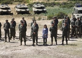 La ministra de Defensa, en Cerro Muriano: «Los tanques Leopard para Ucrania están en perfecto estado»