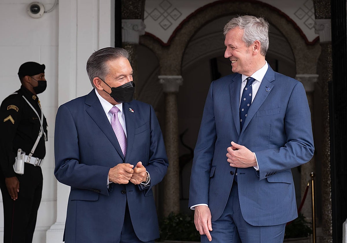 Laurentino Cortizo, presidente de Panamá, y Alfonso Rueda, el jueves en el Palacio de las Garzas