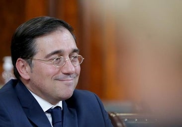 Moncloa duplica las nacionalidades concedidas con la ley de Memoria: casi 13.000 en los tres primeros meses