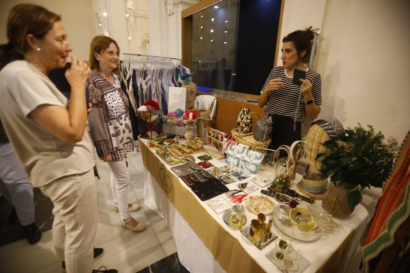 La inauguración del Baratillo de Adevida Córdoba, en imágenes