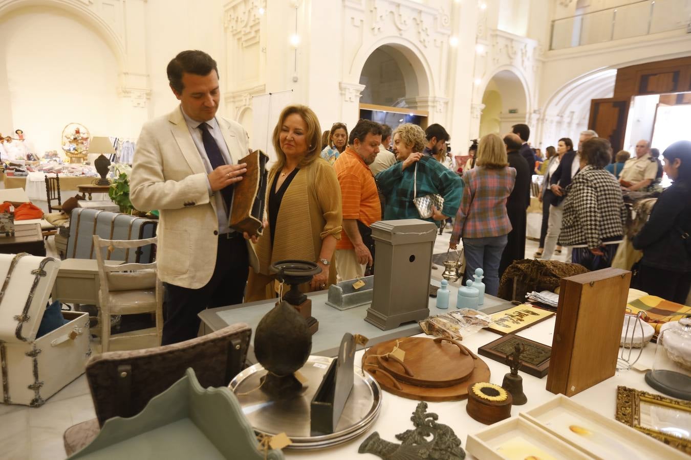 La inauguración del Baratillo de Adevida Córdoba, en imágenes