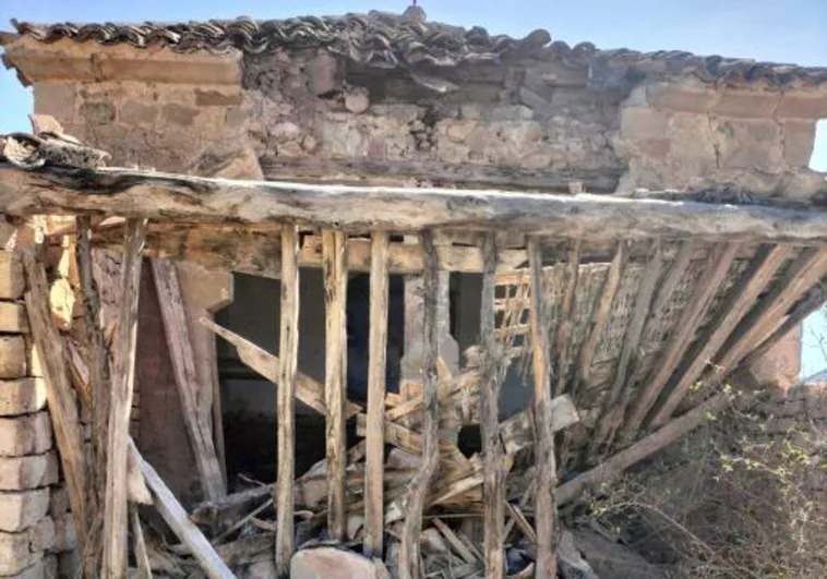 Se derrumba parte de una ermita del siglo XVII en Guadalajara que el Estado expropió a la Iglesia