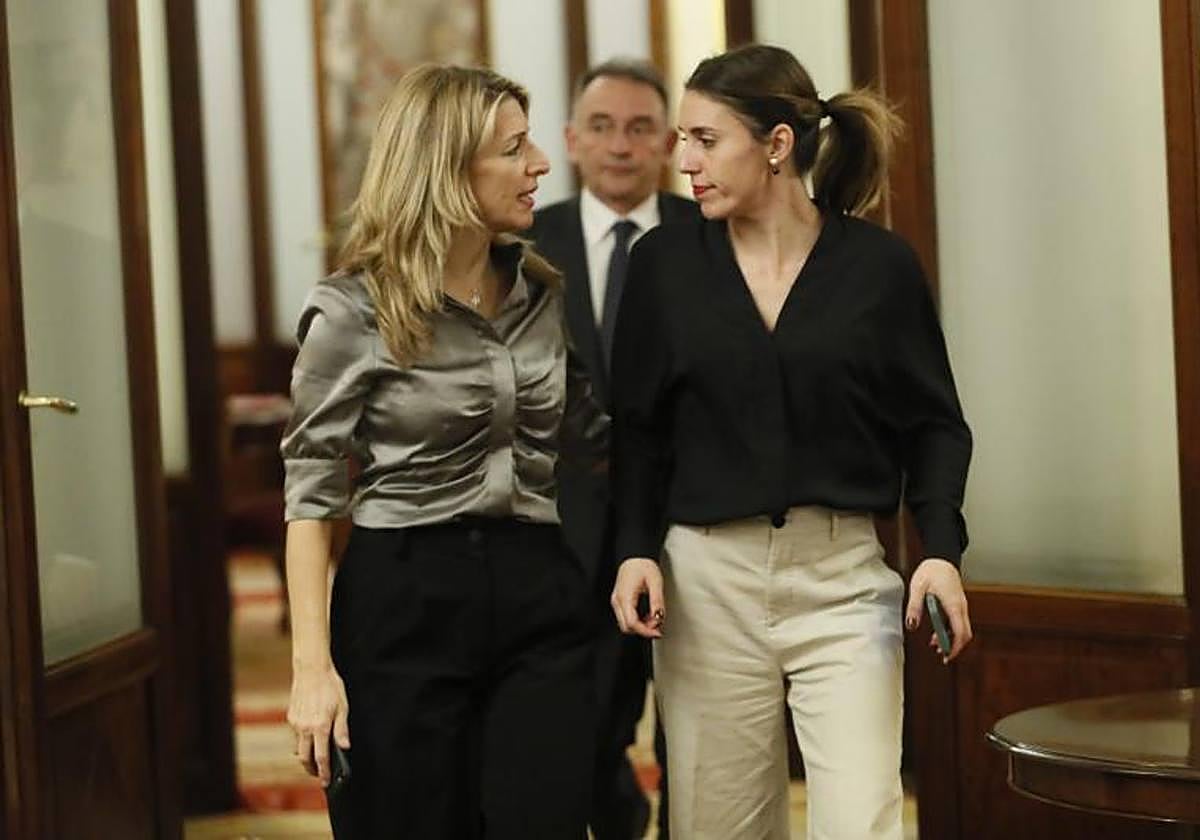 La ministra de Trabajo, Yolanda Díaz, y la ministra de Igualdad, Irene Montero