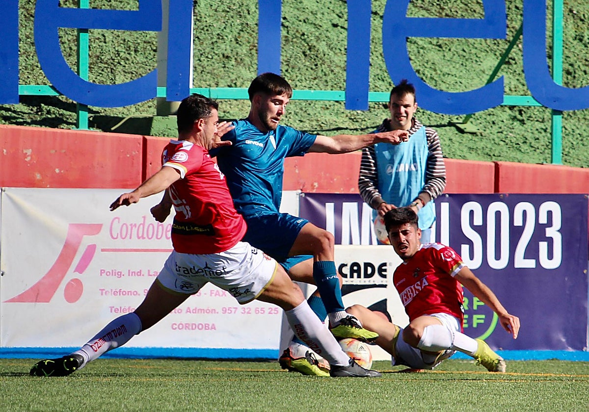 Imagen del encuentro entre Córdoba B y Atlético Espeleño en liga
