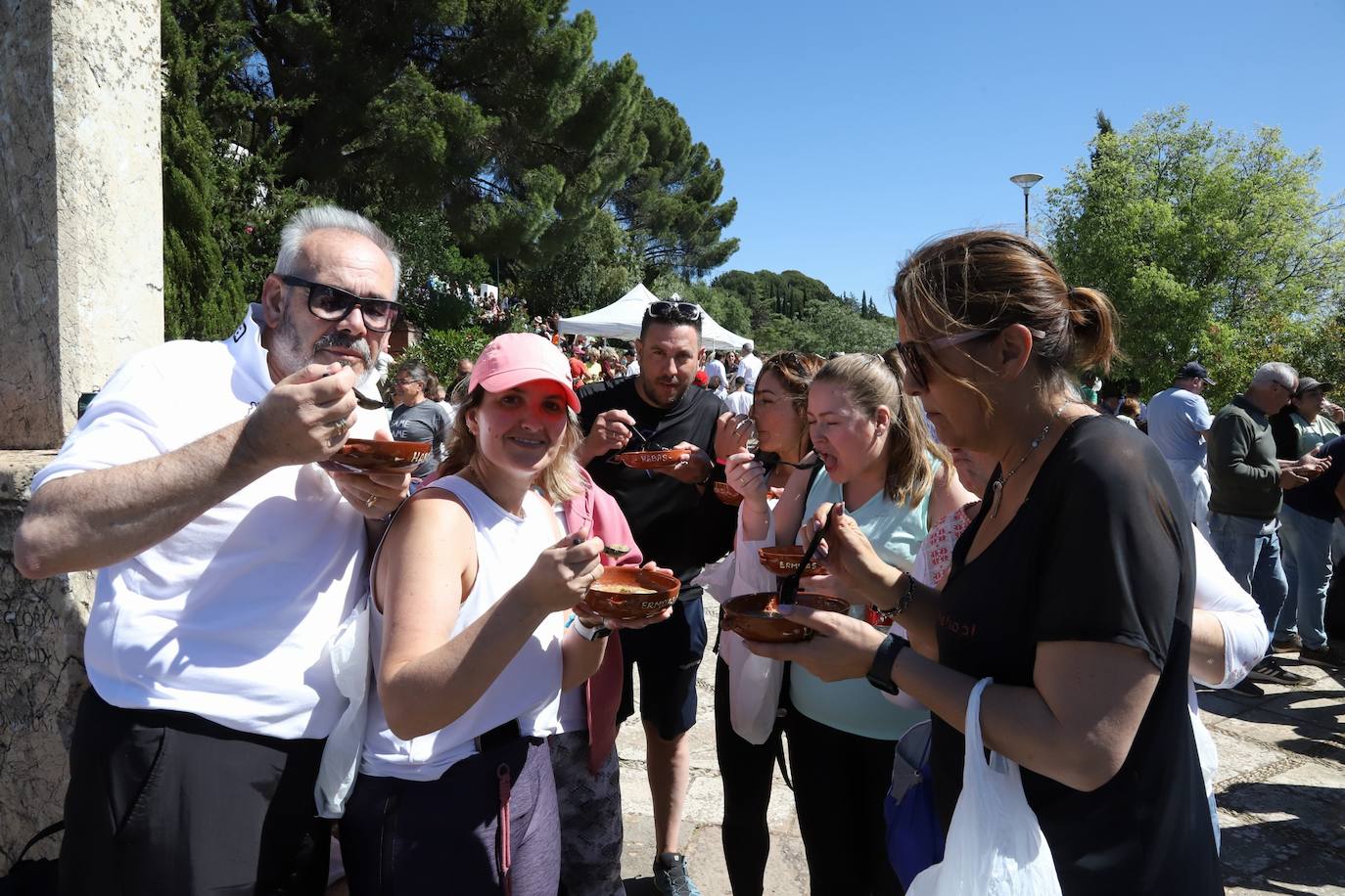 La tradición de las habas de las Ermitas de Córdoba, en imágenes