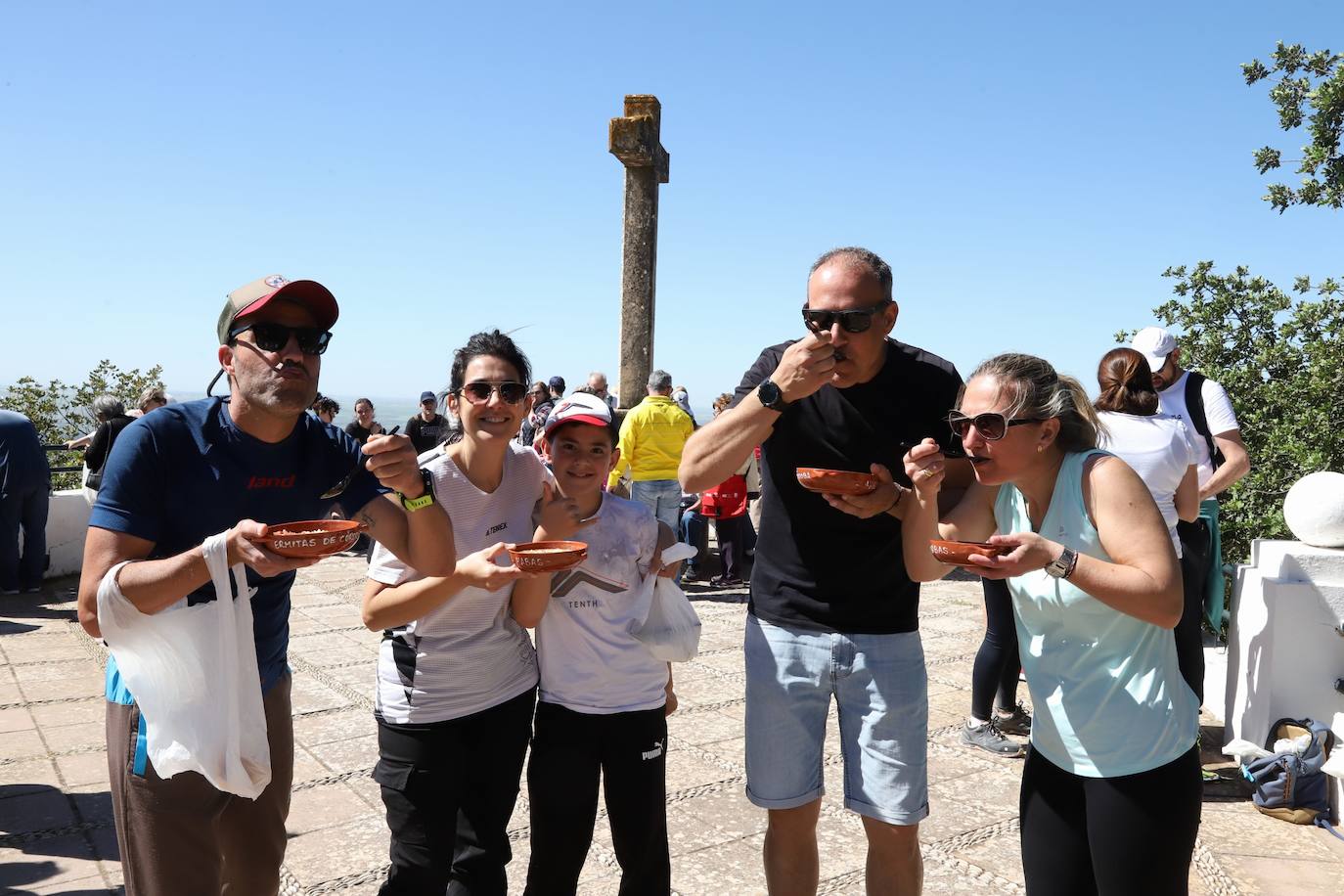 La tradición de las habas de las Ermitas de Córdoba, en imágenes